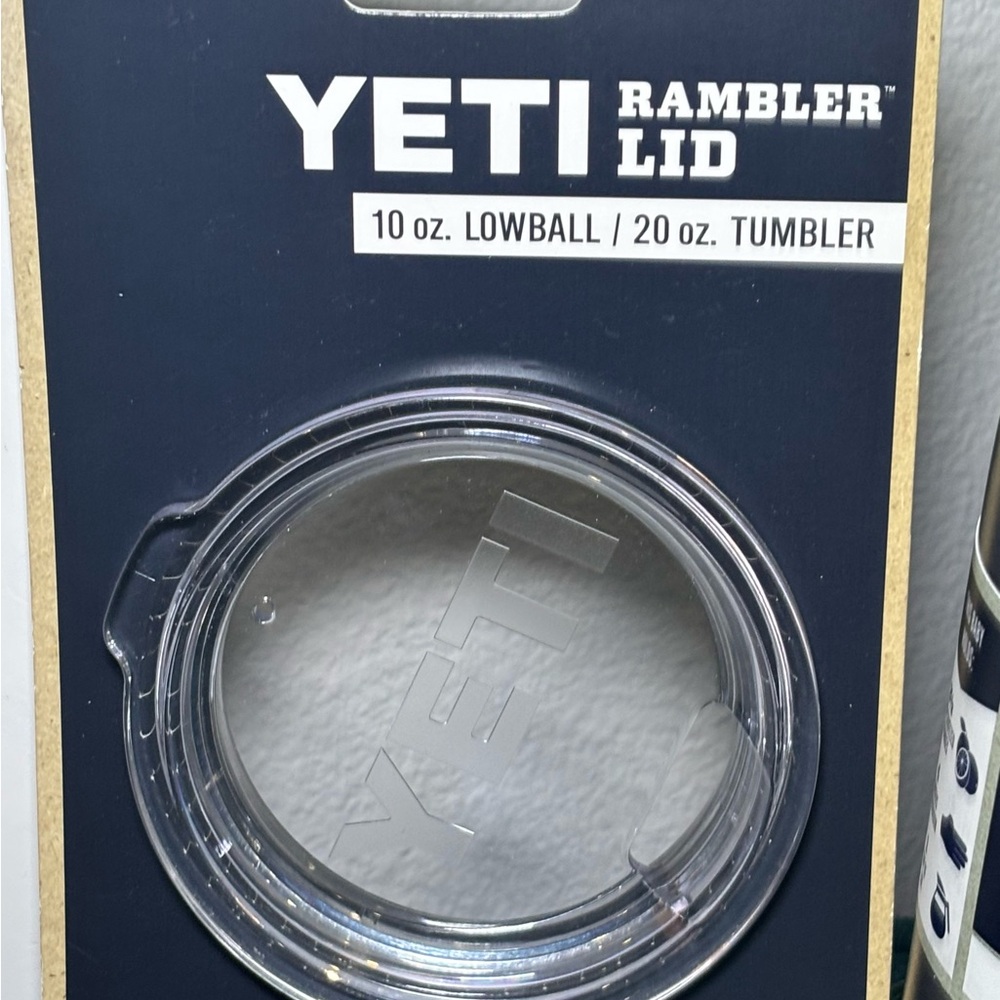 YETI Rambler 10 oz Lowball with extra Lid - Picture 3 of 3